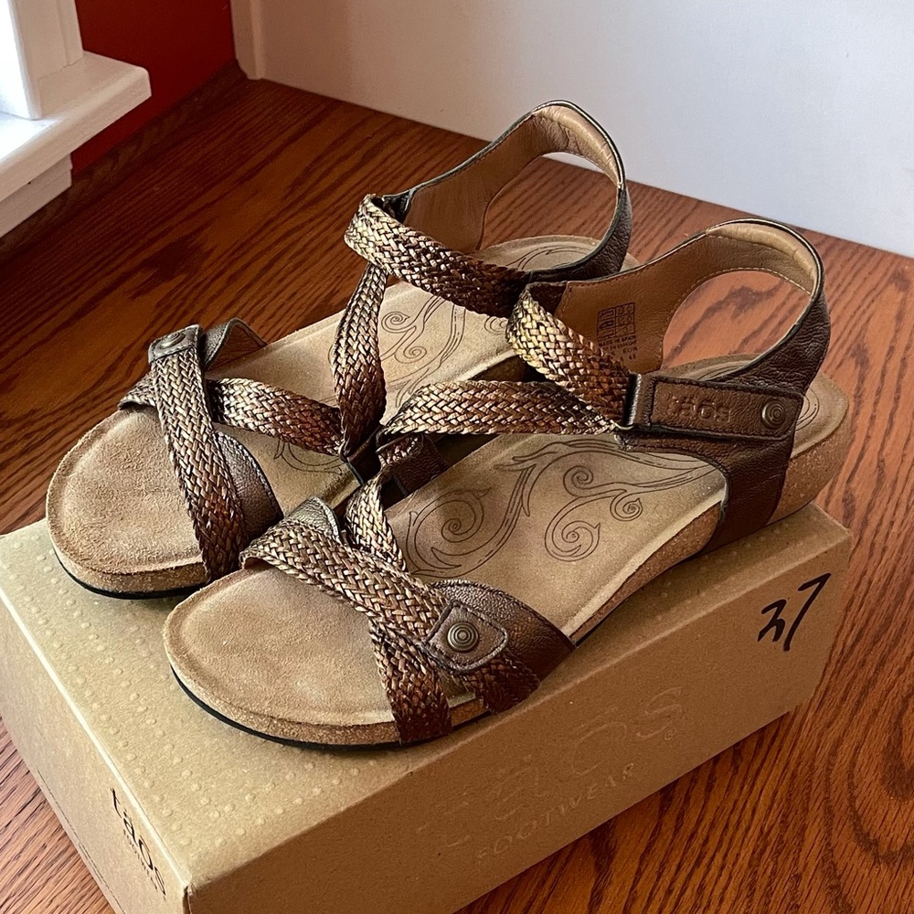 Taos “Trulie” sandals, Bronze